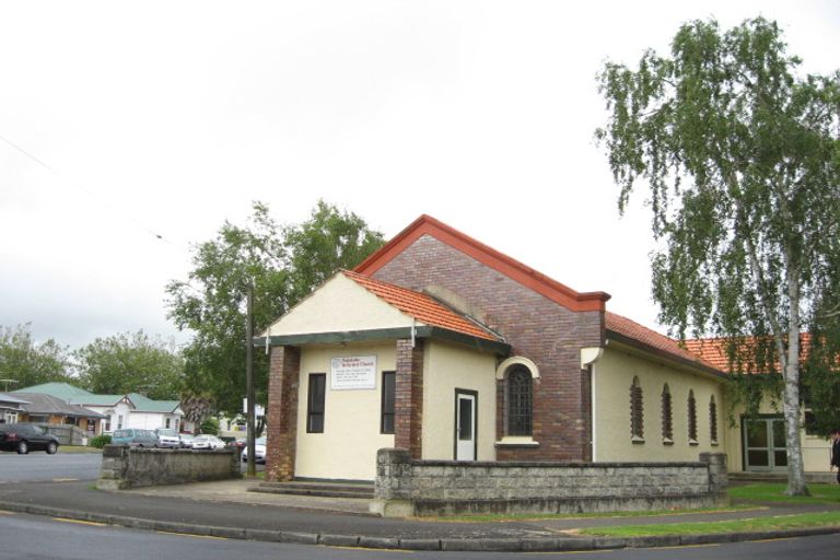 Photo of property in 2/58 Victoria Street, Pukekohe, 2120