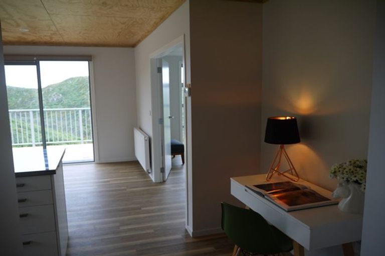 Photo of property in 25 Grumman Lane, Newlands, Wellington, 6037