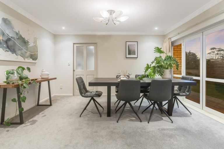 Photo of property in 41 Sapperton Drive, Henderson, Auckland, 0612