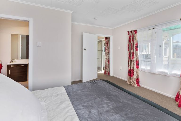 Photo of property in 20 Wharenui Road, Owhata, Rotorua, 3010