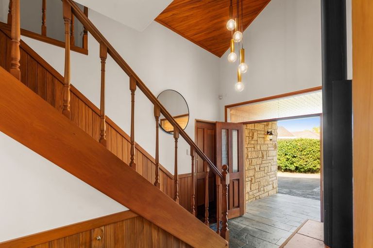 Photo of property in 18 Sunbeam Place, Halswell, Christchurch, 8025