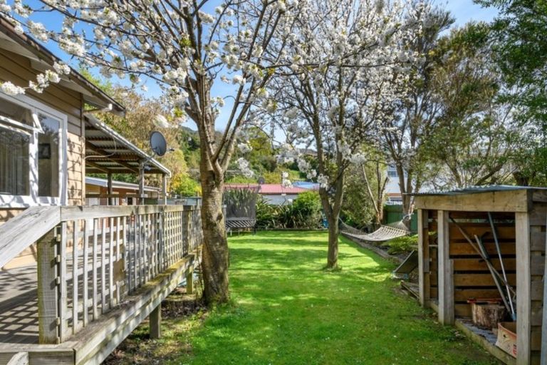 Photo of property in 31 Wairau Road, Picton, 7220