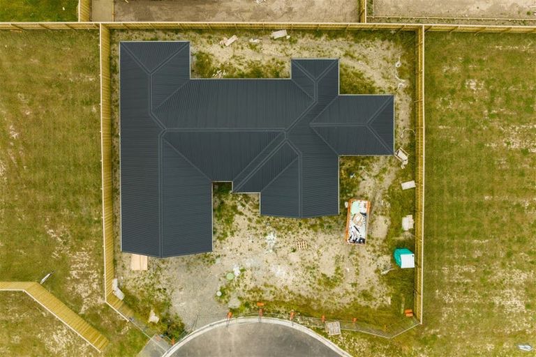 Photo of property in 8 Ivan Mauger Place, Rolleston, 7615