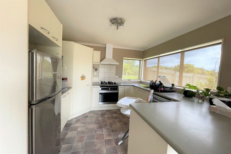 Photo of property in 44 Medvale Avenue, Flat Bush, Auckland, 2019