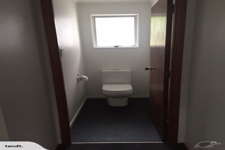 Photo of property in 20 Glenfinn Place, Massey, Auckland, 0614