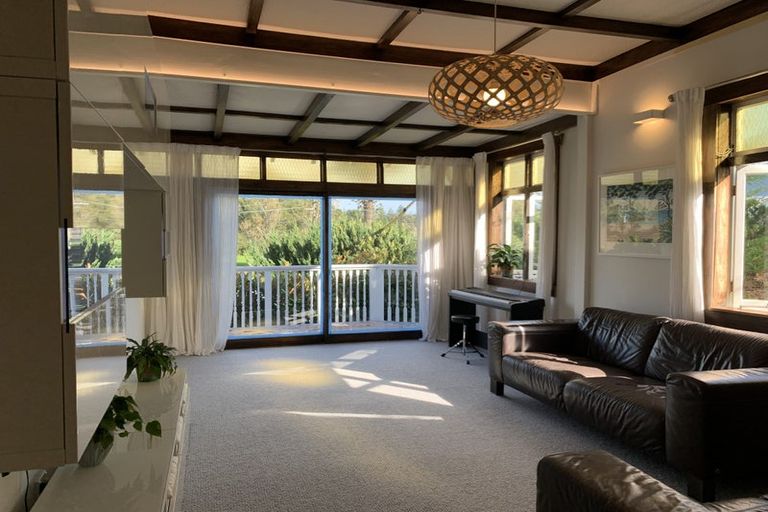 Photo of property in 32 Wairoa Road, Narrow Neck, Auckland, 0624