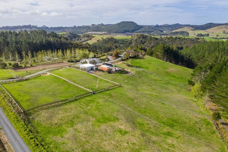Photo of property in 128 Montrose Road, Kerikeri, 0293