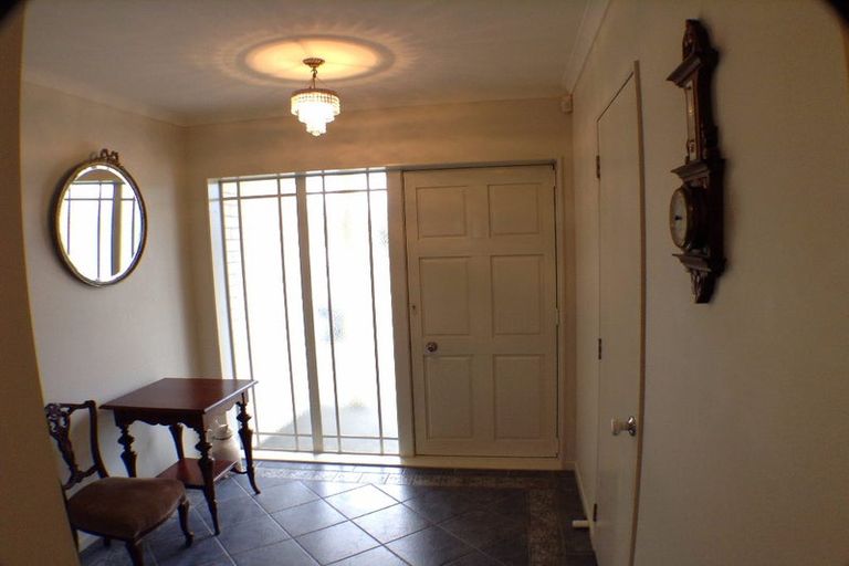 Photo of property in 1/174 Centreway Road, Orewa, 0931