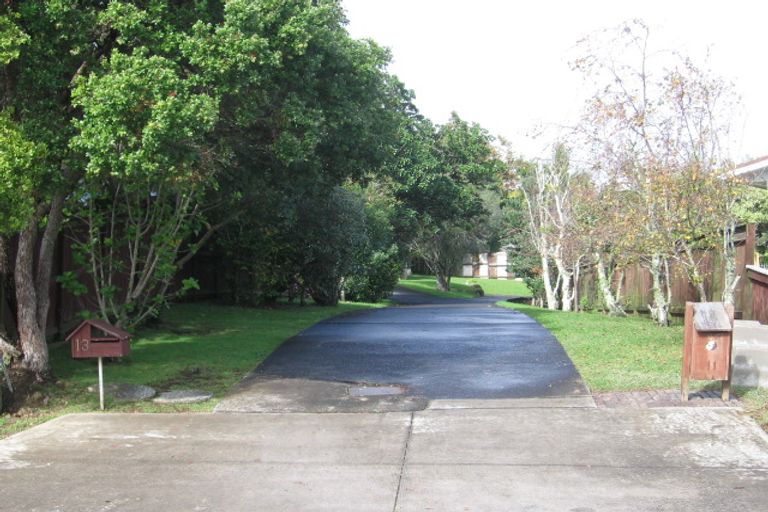 Photo of property in 11 Roadley Avenue, Sunnyhills, Auckland, 2010