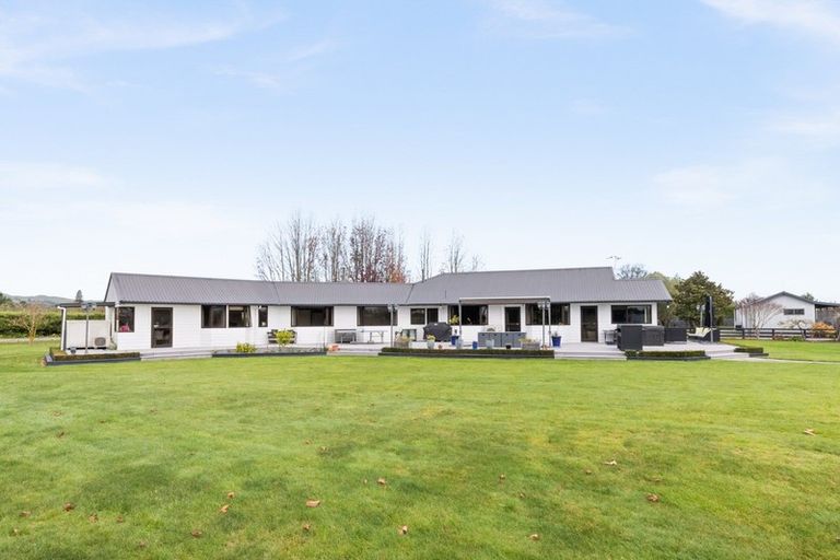 Photo of property in 14 Saint Andrews Road, Havelock North, 4130
