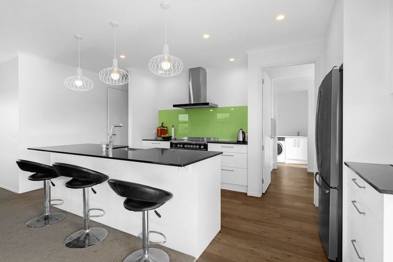 Photo of property in 54 Te Ara Aukati Terrace, Pokeno, 2471