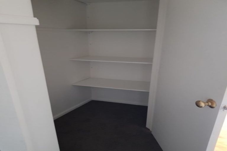 Photo of property in 17 Haslett Place, Upper Riccarton, Christchurch, 8041