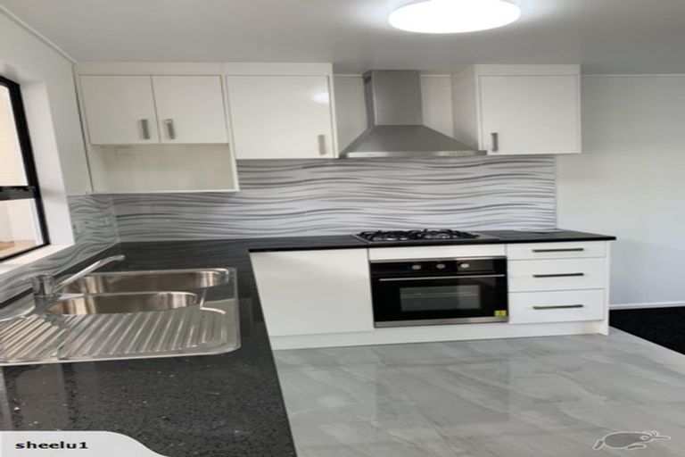 Photo of property in 2/11 Overton Road, Papatoetoe, Auckland, 2025