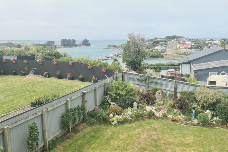 Photo of property in 23 Osborne Street, Riverton/aparima, Riverton, 9822