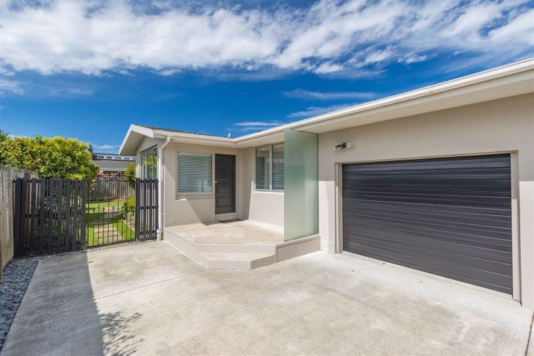 Photo of property in 2/36 Condell Avenue, Papanui, Christchurch, 8053