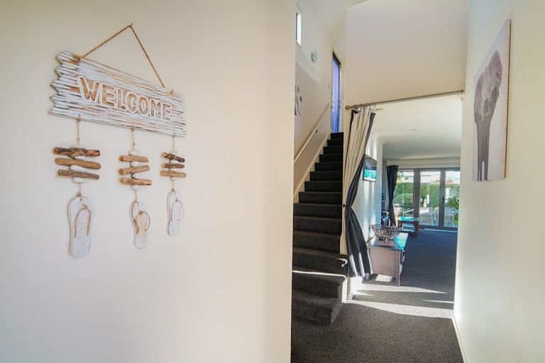 Photo of property in 9 Meadowbrook Place, Wanaka, 9305