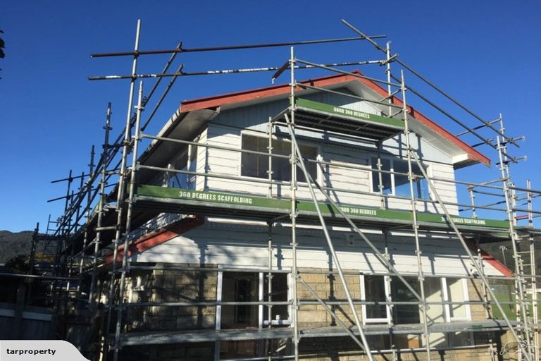 Photo of property in 59 Kamahi Street, Stokes Valley, Lower Hutt, 5019