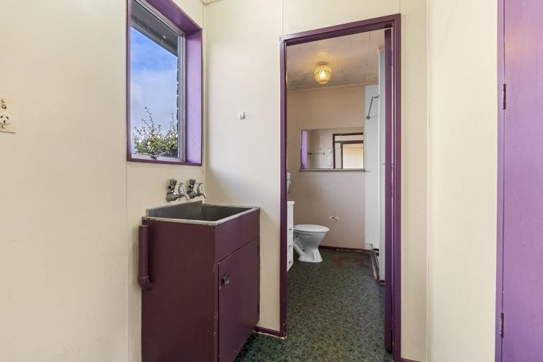 Photo of property in 2/50 Paynters Avenue, Strandon, New Plymouth, 4312