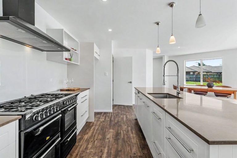 Photo of property in 5 Jozecom Place, Rolleston, 7614