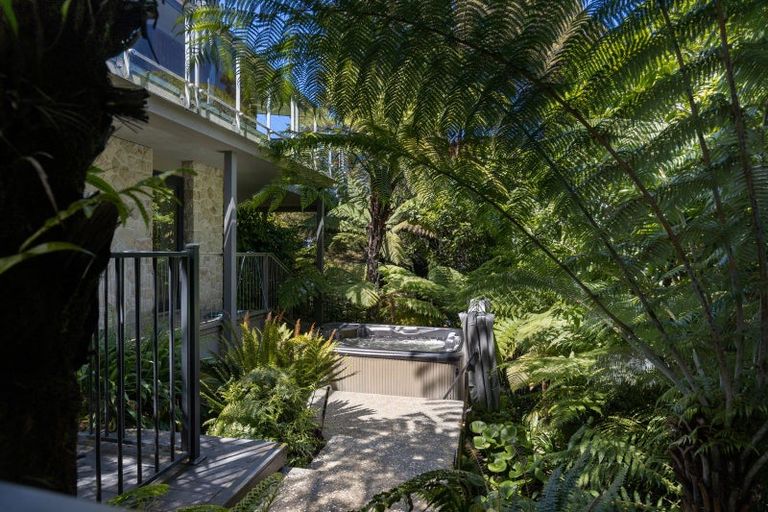 Photo of property in 24 Cook Crescent, Kaiteriteri, Motueka, 7197