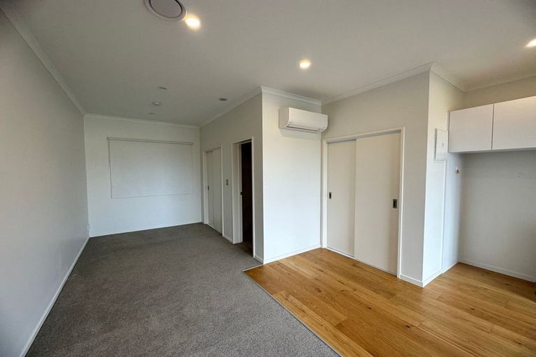 Photo of property in 1/2 Mahalo Avenue, Wiri, Auckland, 2104