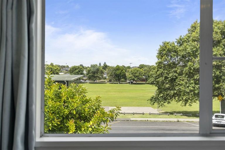 Photo of property in 1/71 Wellington Street, Howick, Auckland, 2014