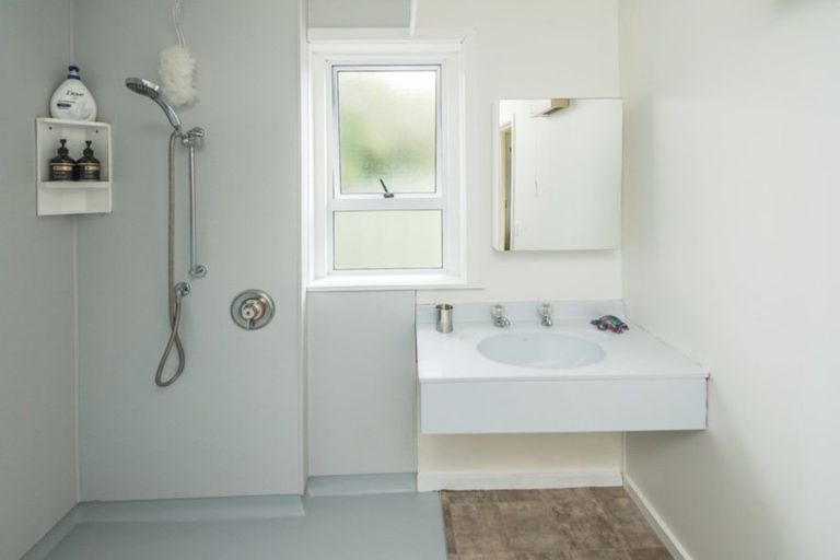 Photo of property in 12 Cambridge Street, Gonville, Whanganui, 4501