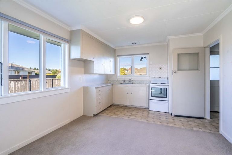 Photo of property in 6 Adamson Crescent, Glengarry, Invercargill, 9810