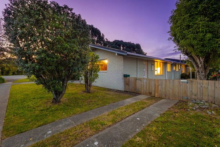 Photo of property in 89a Ngaio Road, Waikanae, 5036