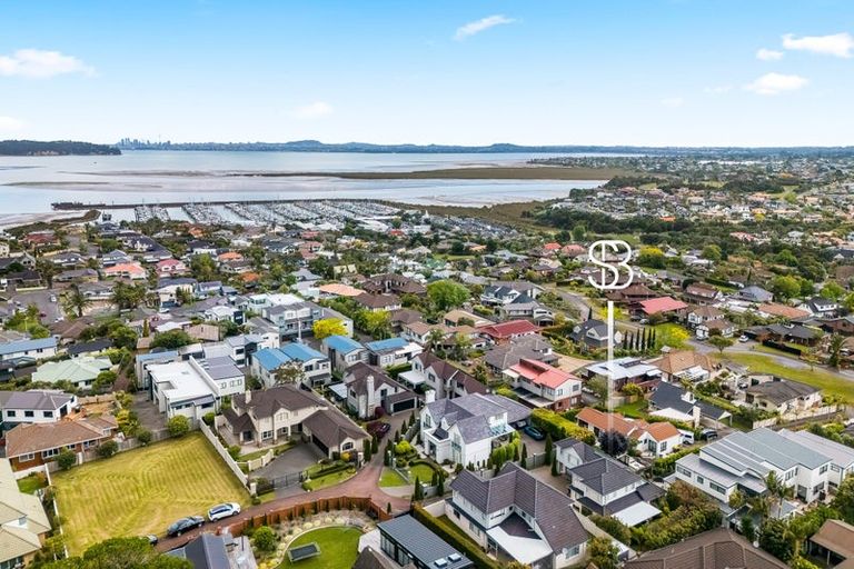 Photo of property in 28b Bluefin Way, West Harbour, Auckland, 0618