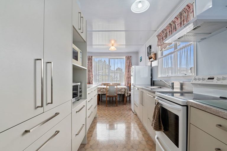 Photo of property in 13 Pukeko Place, Tokoroa, 3420