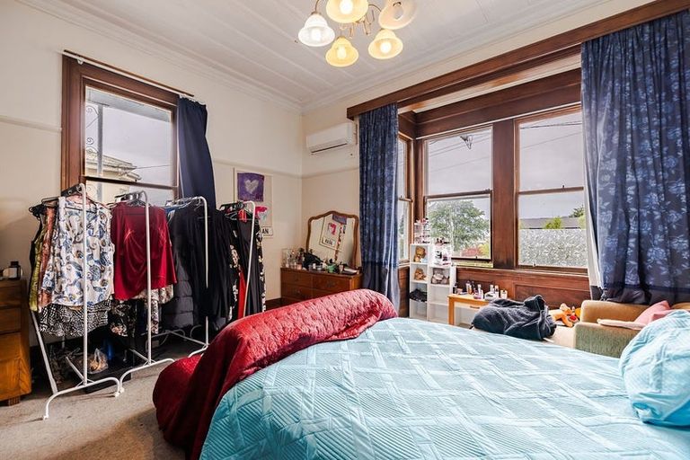 Photo of property in 74a Manor Place, Dunedin Central, Dunedin, 9016