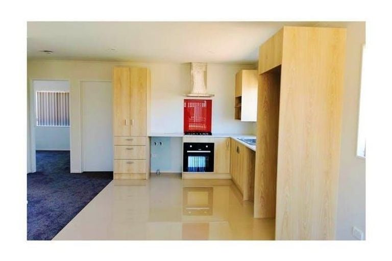 Photo of property in 43a Senator Drive, Manurewa, Auckland, 2105