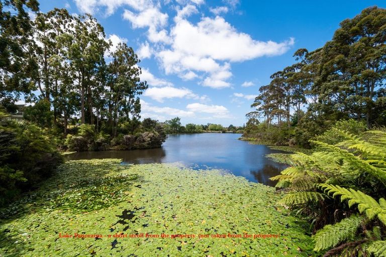 Photo of property in 56 Sapperton Drive, Henderson, Auckland, 0612