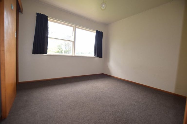 Photo of property in 46 Kaurilands Road, Titirangi, Auckland, 0604