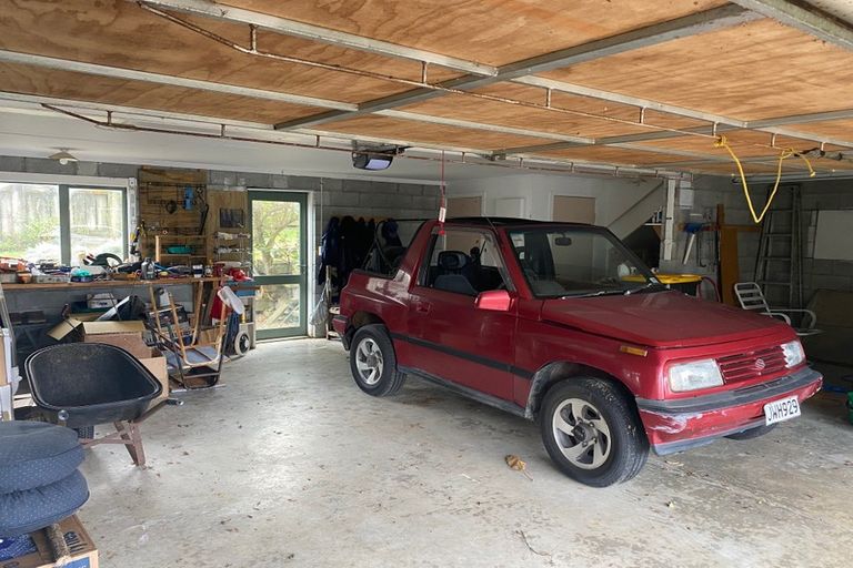 Photo of property in 71 Moana Street, Otaki Beach, Otaki, 5512