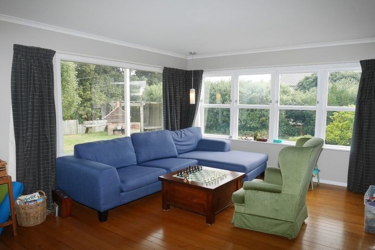 Photo of property in 18 Kirkway, Raumati Beach, Paraparaumu, 5032