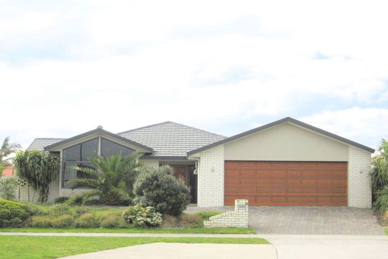 Photo of property in 53 Gravatt Road, Papamoa Beach, Papamoa, 3118