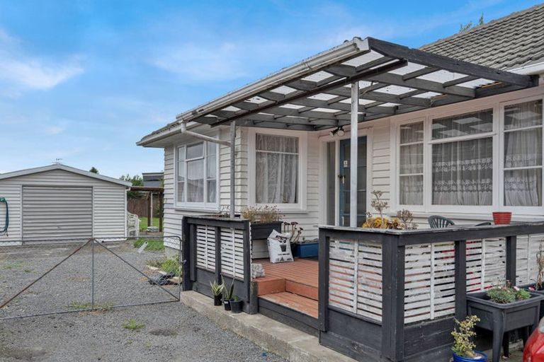 Photo of property in 412 Main North Road, Redwood, Christchurch, 8051