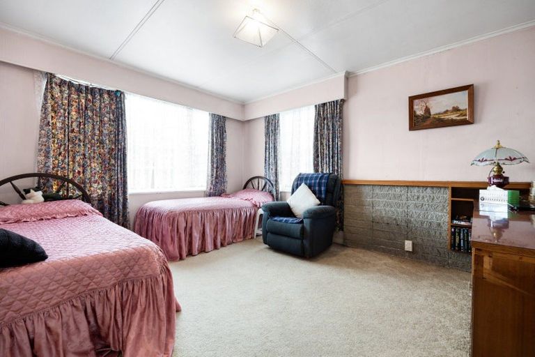 Photo of property in 1 Livingstone Avenue, Nawton, Hamilton, 3200