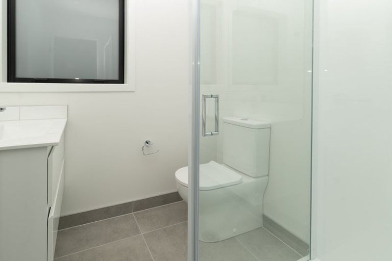 Photo of property in 13/1 Fruitvale Road, New Lynn, Auckland, 0600