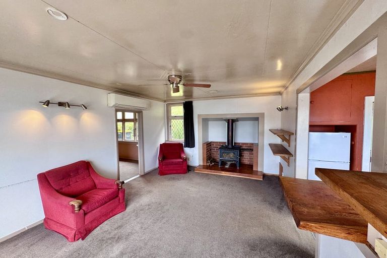 Photo of property in 1 Aramoana Road, Careys Bay, Port Chalmers, 9082