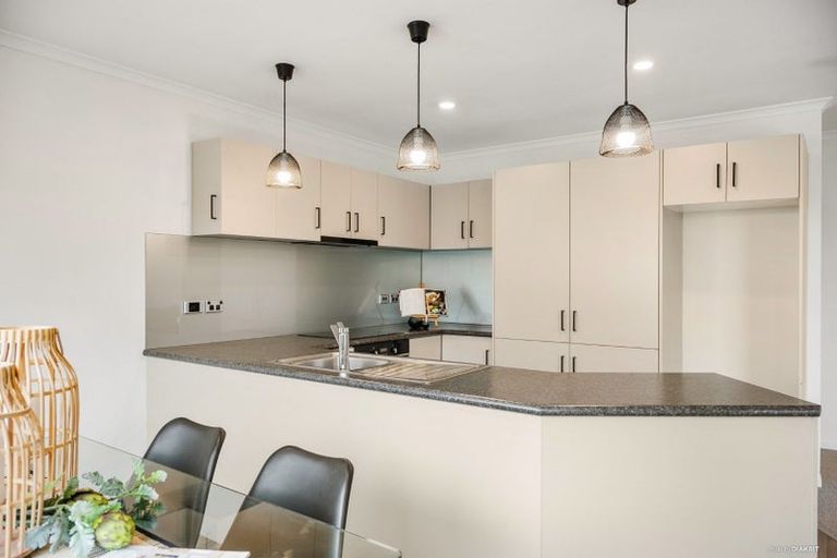 Photo of property in 160a Kitchener Road, Pukekohe, 2120