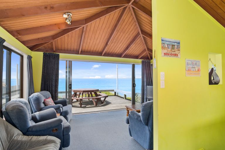 Photo of property in 517 Pukehina Parade, Pukehina, Te Puke, 3189