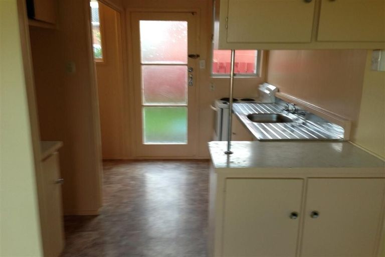 Photo of property in 2/8 Margaret Road, Papatoetoe, Auckland, 2025