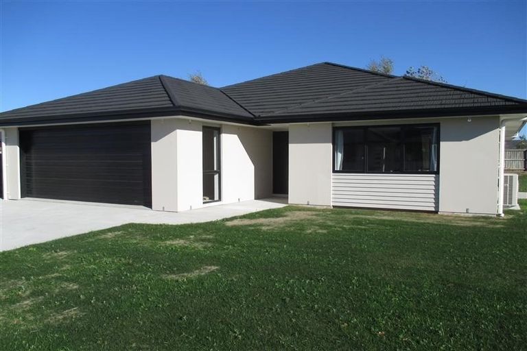 Photo of property in 2 Monarch Boulevard, Kaiapoi, 7630