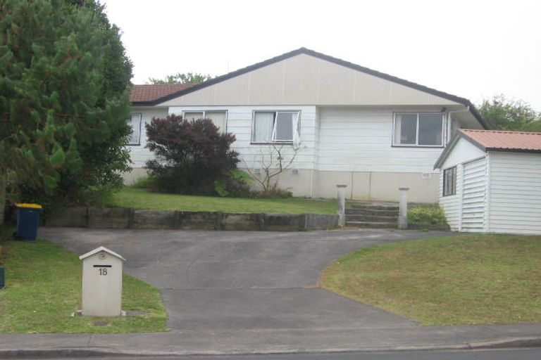 Photo of property in 18 Athena Drive, Totara Vale, Auckland, 0629