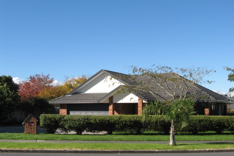 Photo of property in 227a Hill Road, The Gardens, Auckland, 2105