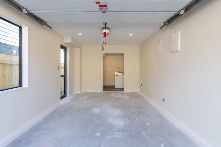 Photo of property in 6e Kaweka Street, New Lynn, Auckland, 0600
