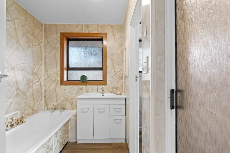 Photo of property in 28 Parker Street, Hornby, Christchurch, 8042